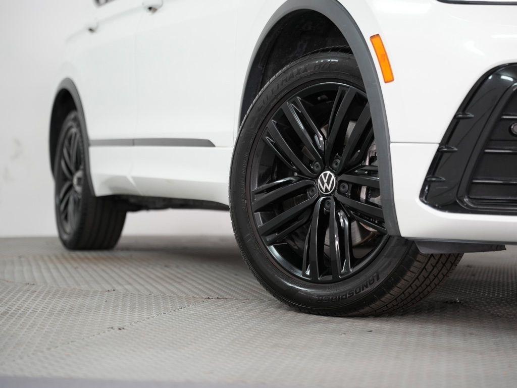 Volkswagen Tiguan 2.0T SE R-Line Black FWD 2022