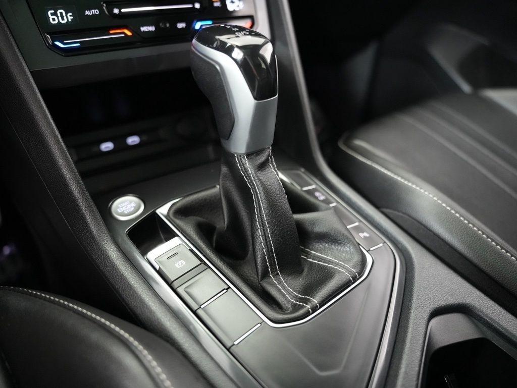 Volkswagen Tiguan 2.0T SE R-Line Black FWD 2022