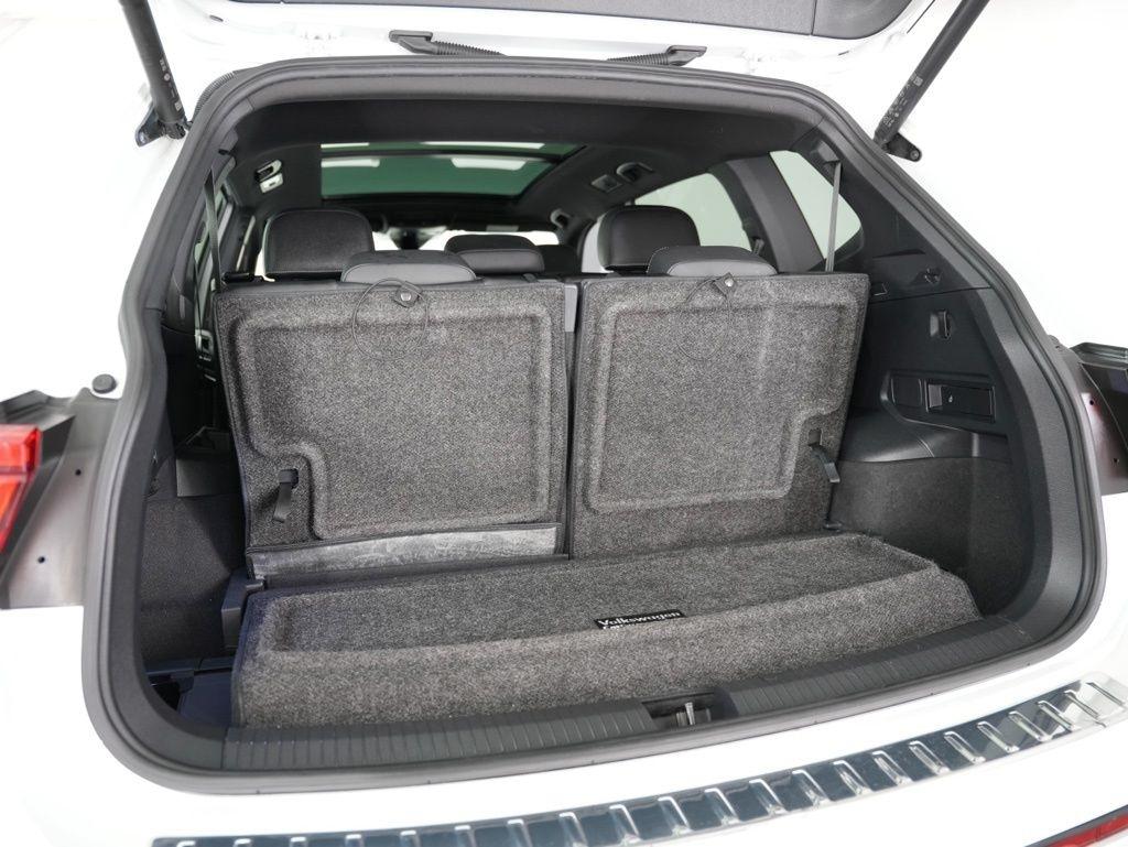 Volkswagen Tiguan 2.0T SE R-Line Black FWD 2022