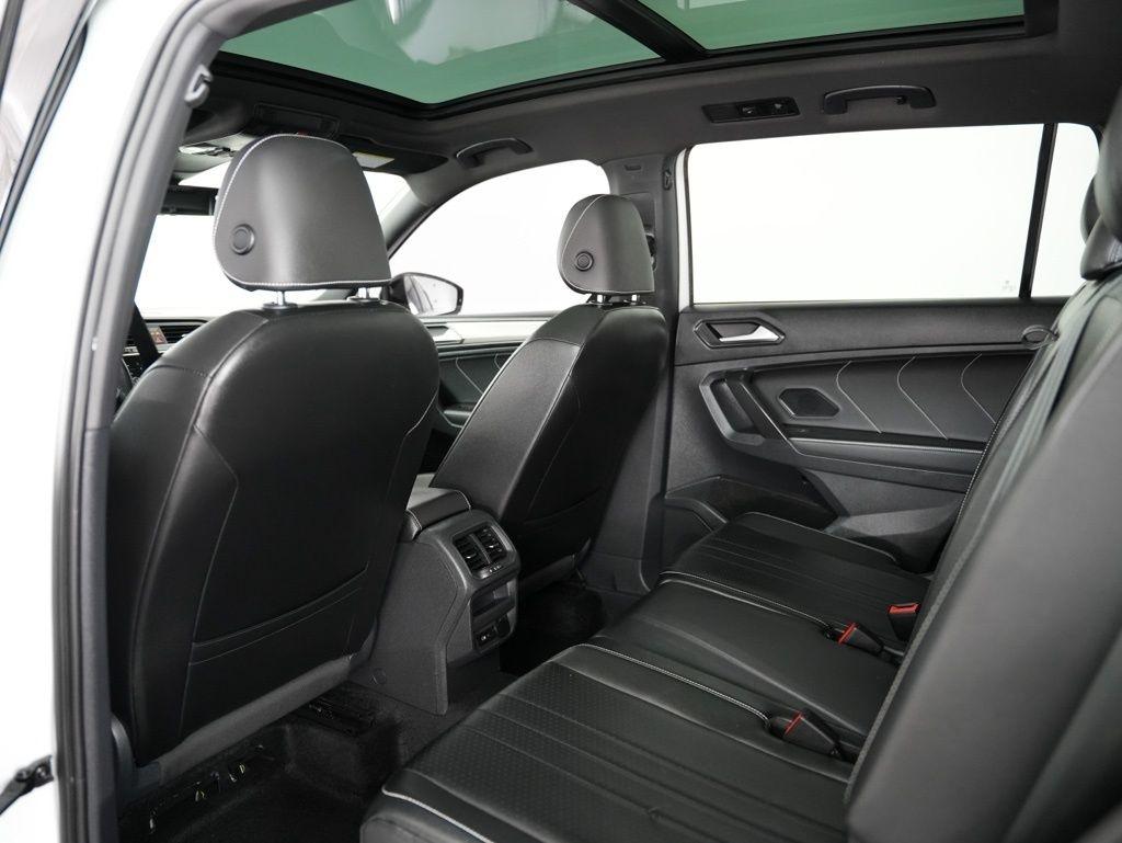 Volkswagen Tiguan 2.0T SE R-Line Black FWD 2022