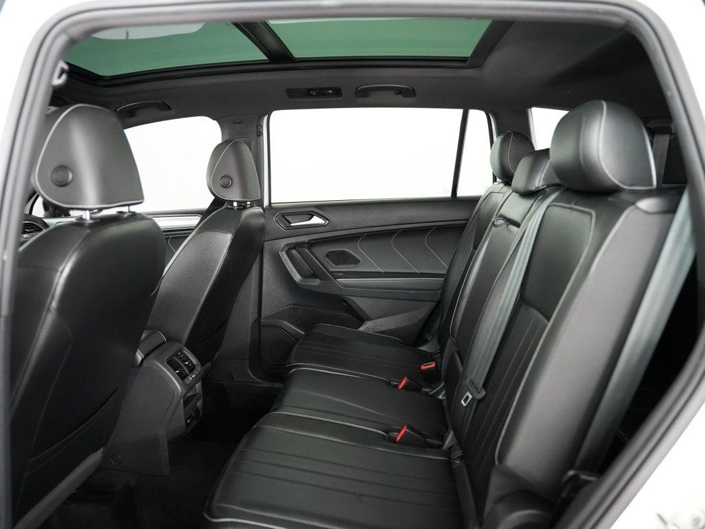 Volkswagen Tiguan 2.0T SE R-Line Black FWD 2022