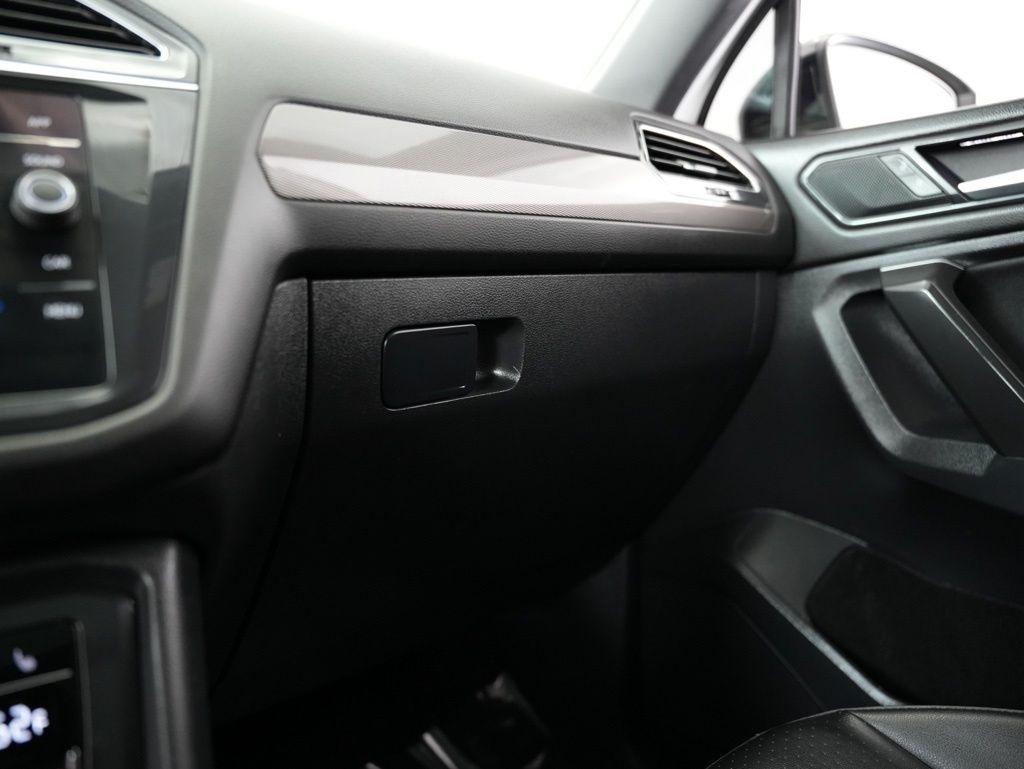 Volkswagen Tiguan 2.0T SE R-Line Black FWD 2022