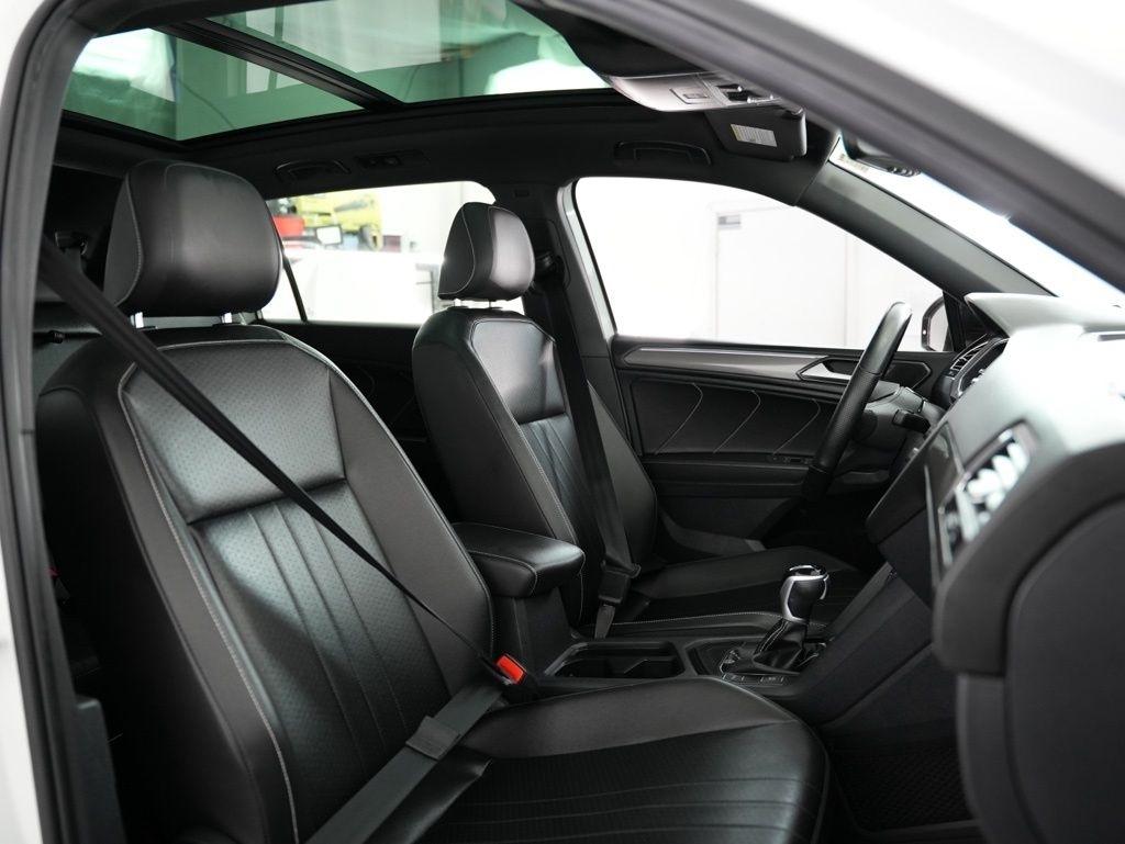Volkswagen Tiguan 2.0T SE R-Line Black FWD 2022