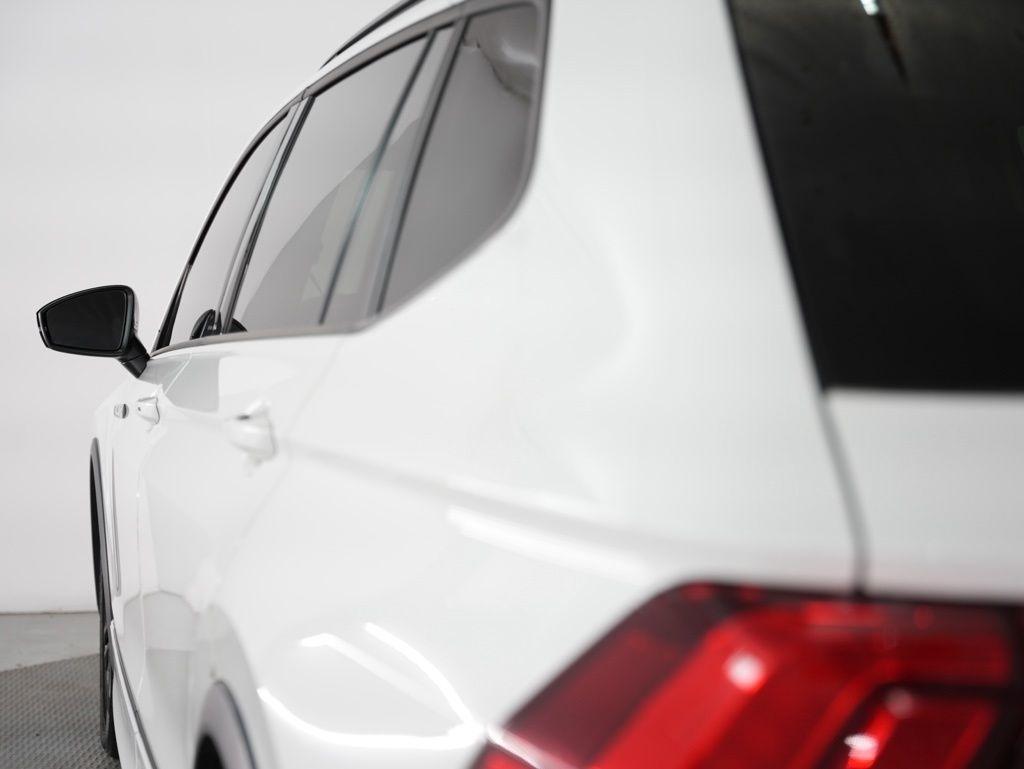 Volkswagen Tiguan 2.0T SE R-Line Black FWD 2022