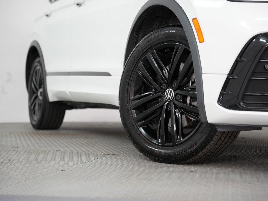 Volkswagen Tiguan 2.0T SE R-Line Black FWD 2022