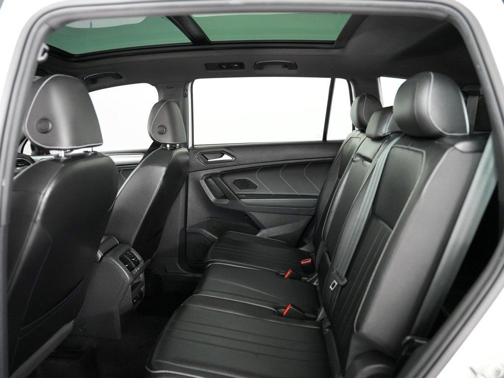 Volkswagen Tiguan 2.0T SE R-Line Black FWD 2022