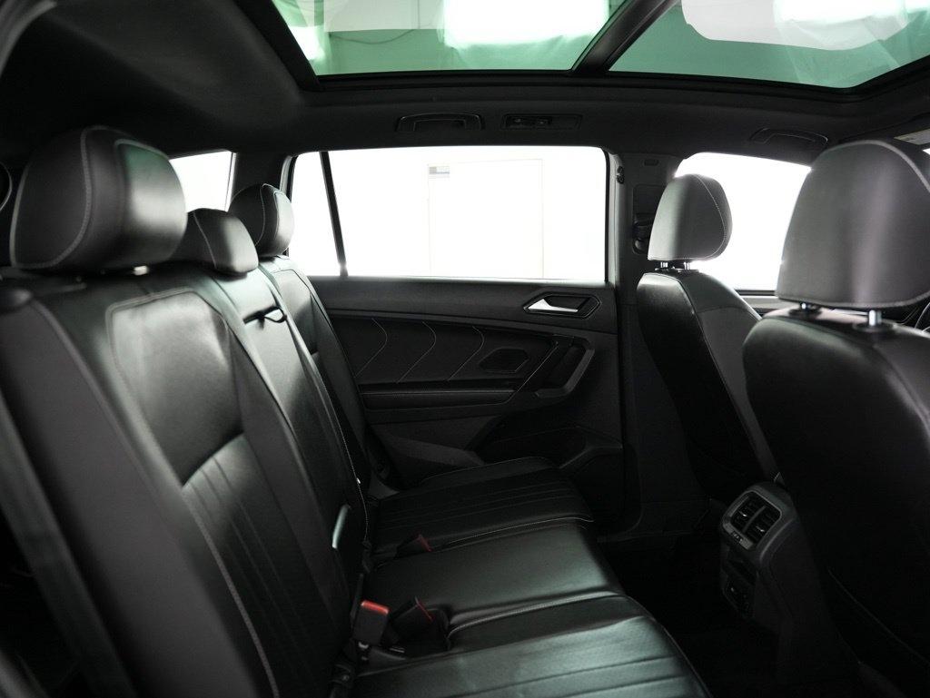 Volkswagen Tiguan 2.0T SE R-Line Black FWD 2022