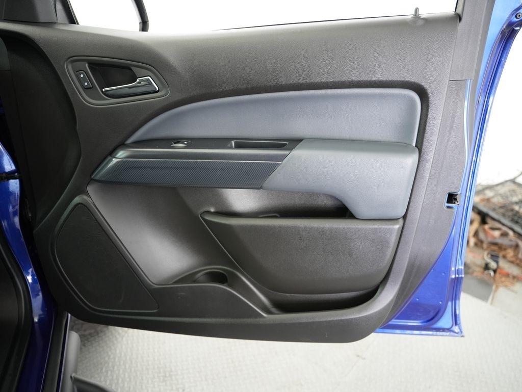 Chevrolet Colorado 2WD Crew Cab 128.3" Z71 2015