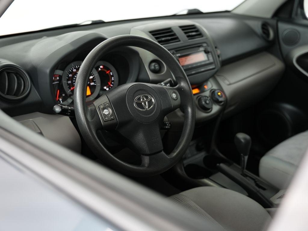 Toyota RAV4 4WD 4dr I4 (Natl) 2012
