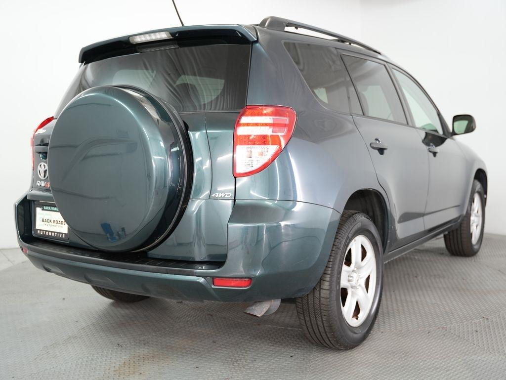 Toyota RAV4 4WD 4dr I4 (Natl) 2012