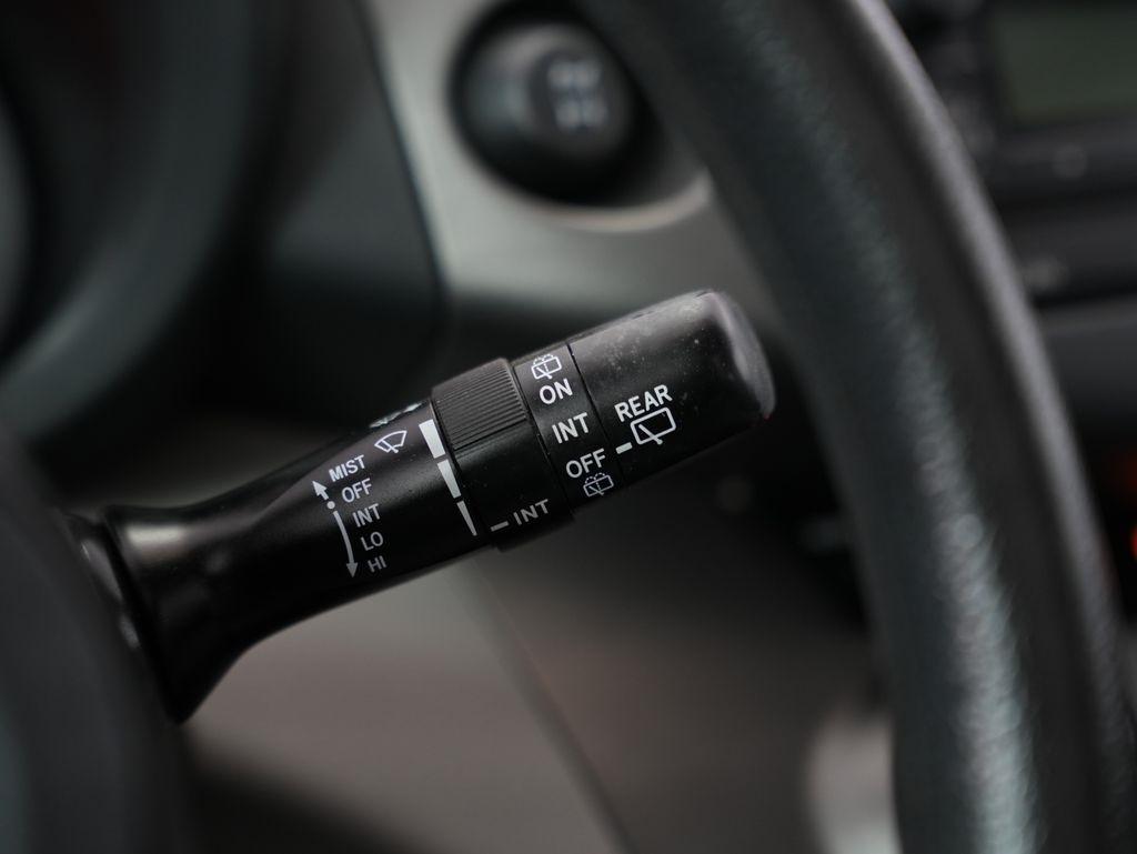 Toyota RAV4 4WD 4dr I4 (Natl) 2012