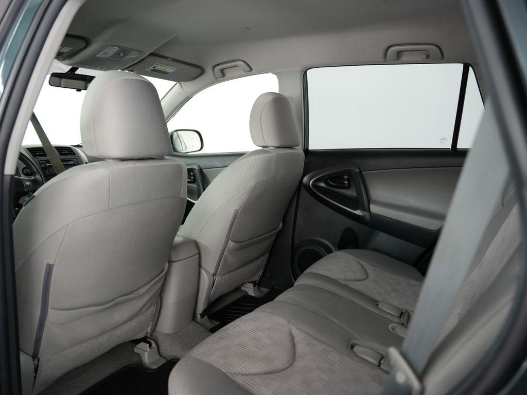 Toyota RAV4 4WD 4dr I4 (Natl) 2012