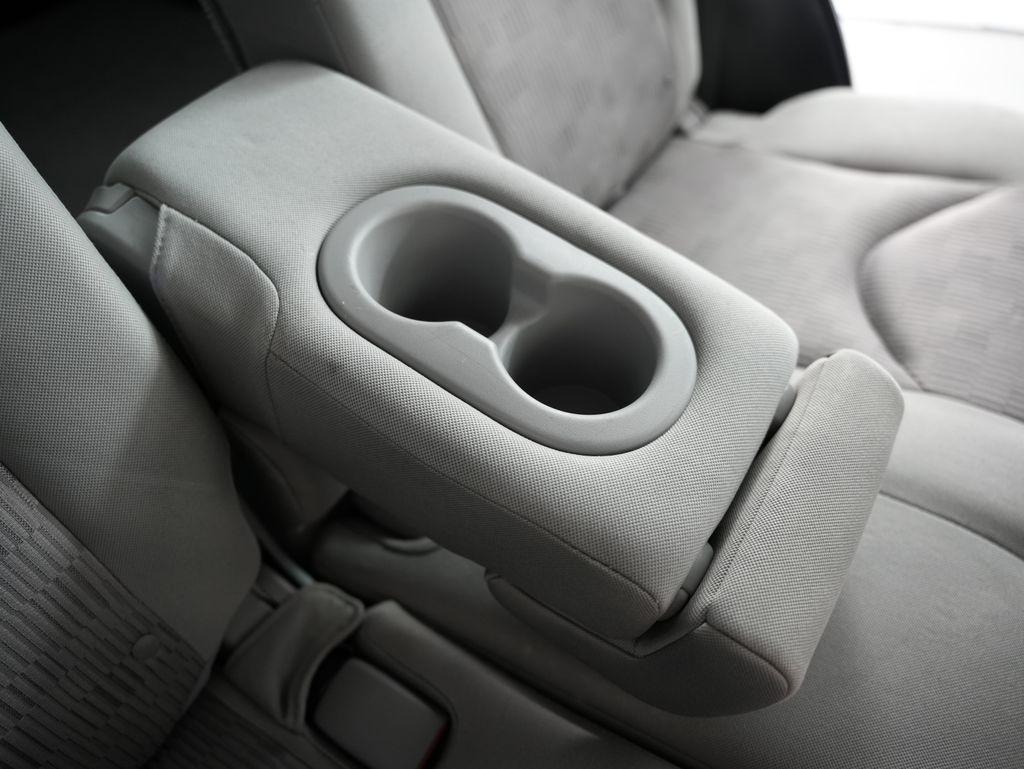 Toyota RAV4 4WD 4dr I4 (Natl) 2012