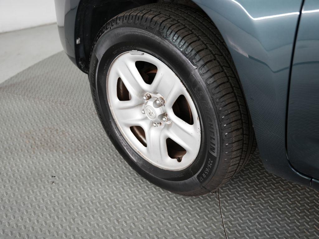 Toyota RAV4 4WD 4dr I4 (Natl) 2012