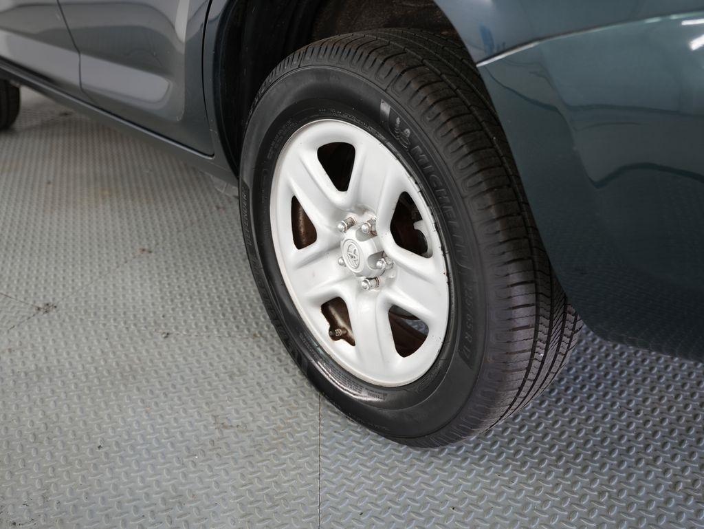 Toyota RAV4 4WD 4dr I4 (Natl) 2012