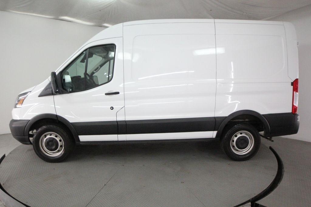 Ford Transit Van T-250 130" Med Rf 9000 GVWR Sliding RH Dr 2019