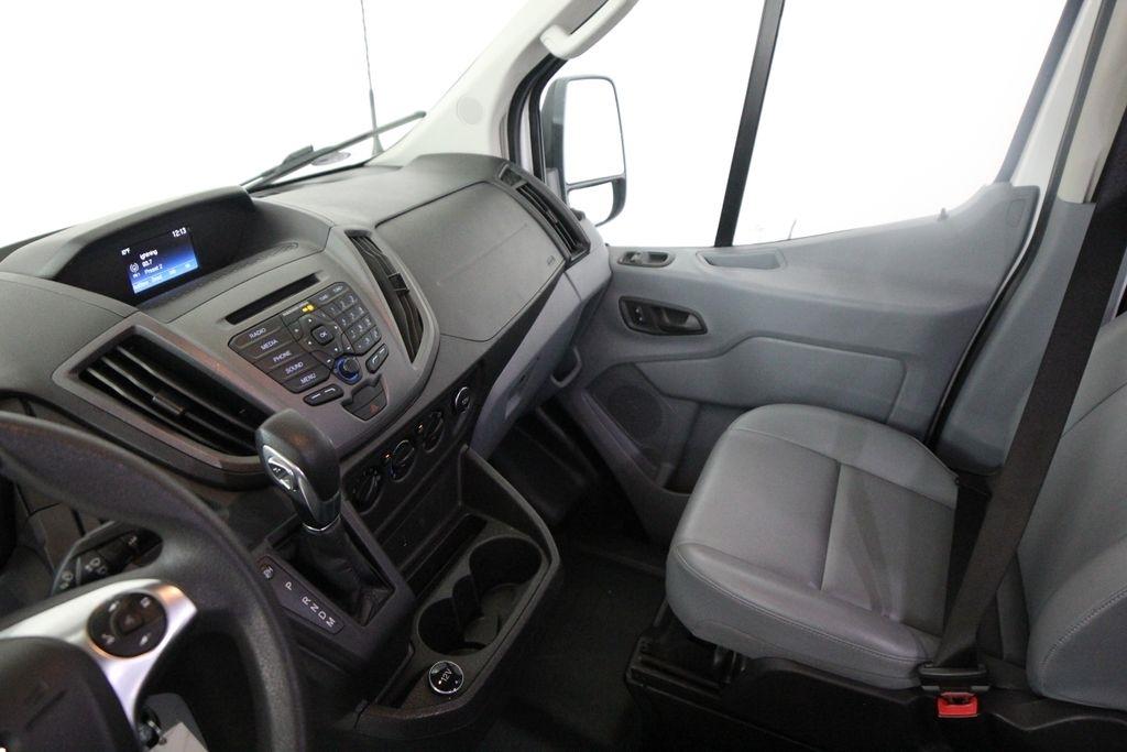 Ford Transit Van T-250 130" Med Rf 9000 GVWR Sliding RH Dr 2019