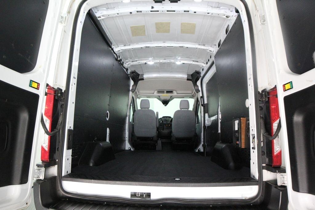 Ford Transit Van T-250 130" Med Rf 9000 GVWR Sliding RH Dr 2019