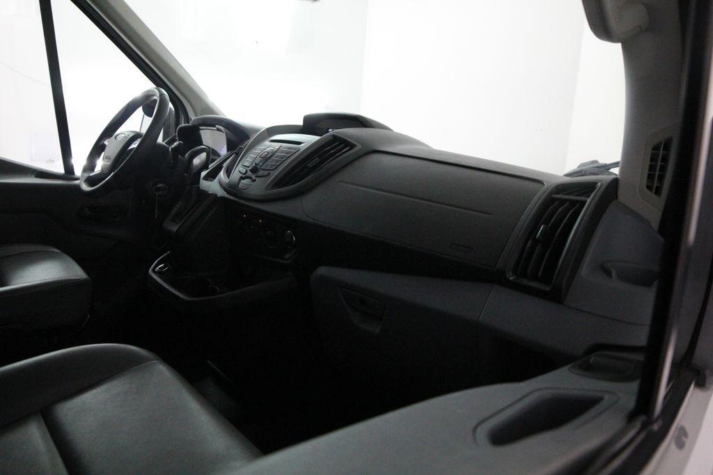 Ford Transit Van T-250 130" Med Rf 9000 GVWR Sliding RH Dr 2019