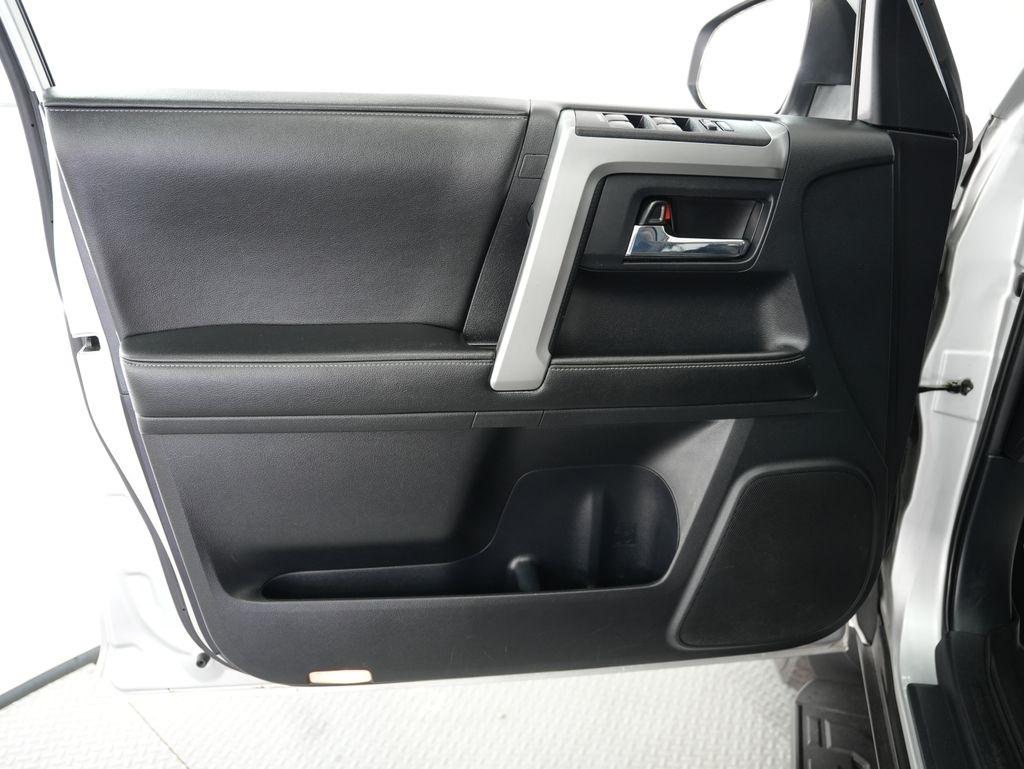 Toyota 4Runner 4WD 4dr V6 Trail Premium (Natl) 2014