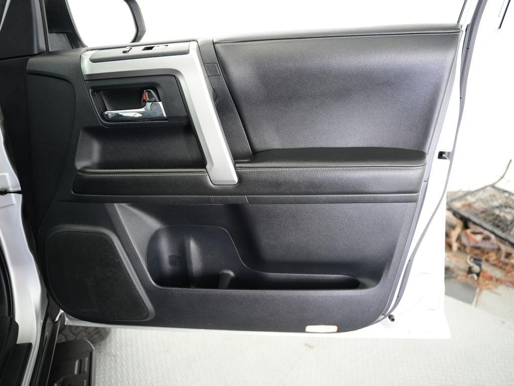 Toyota 4Runner 4WD 4dr V6 Trail Premium (Natl) 2014