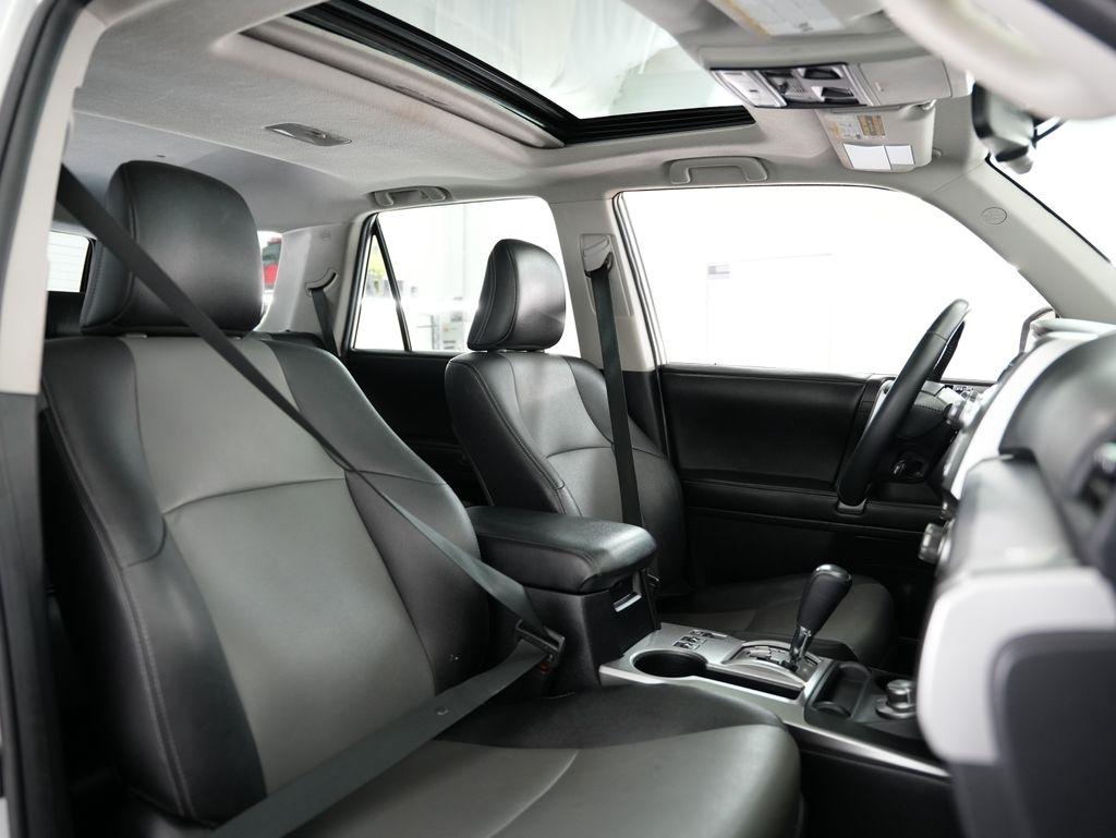 Toyota 4Runner 4WD 4dr V6 Trail Premium (Natl) 2014