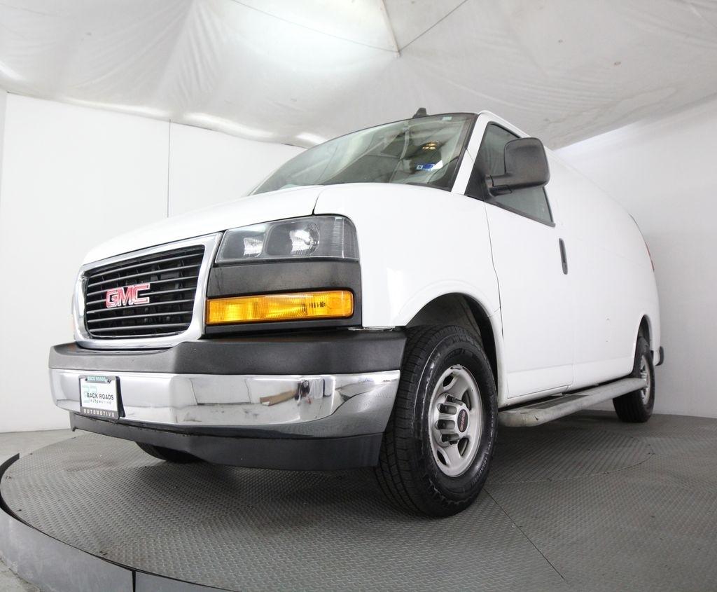 GMC Savana Cargo Van RWD 2500 135" 2019