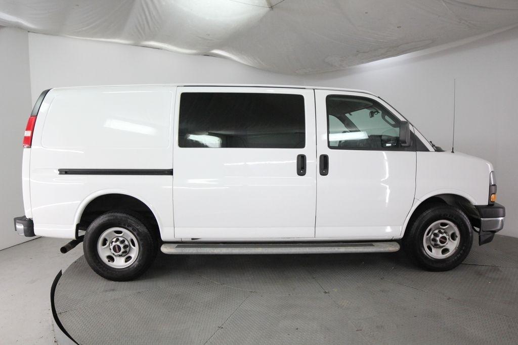 GMC Savana Cargo Van RWD 2500 135" 2019