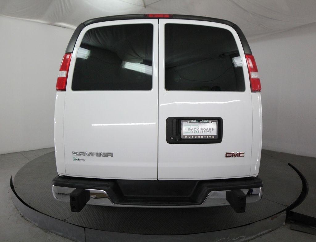 GMC Savana Cargo Van RWD 2500 135" 2019