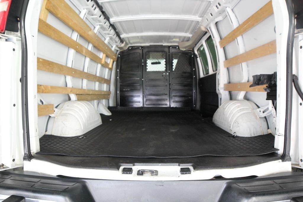 GMC Savana Cargo Van RWD 2500 135" 2019