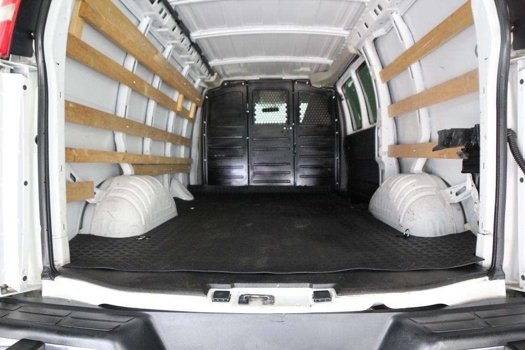 GMC Savana Cargo Van RWD 2500 135" 2019