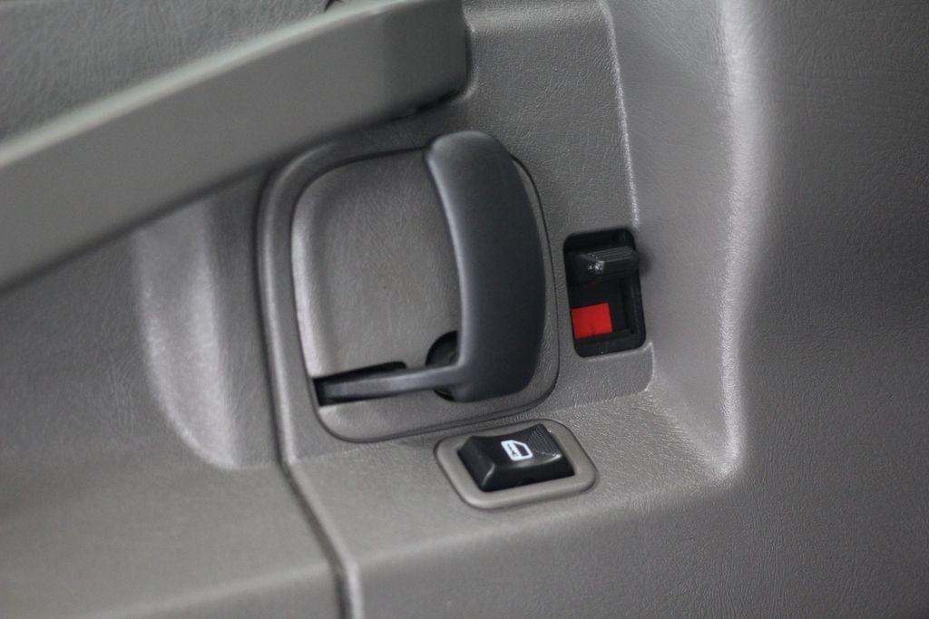 GMC Savana Cargo Van RWD 2500 135" 2019