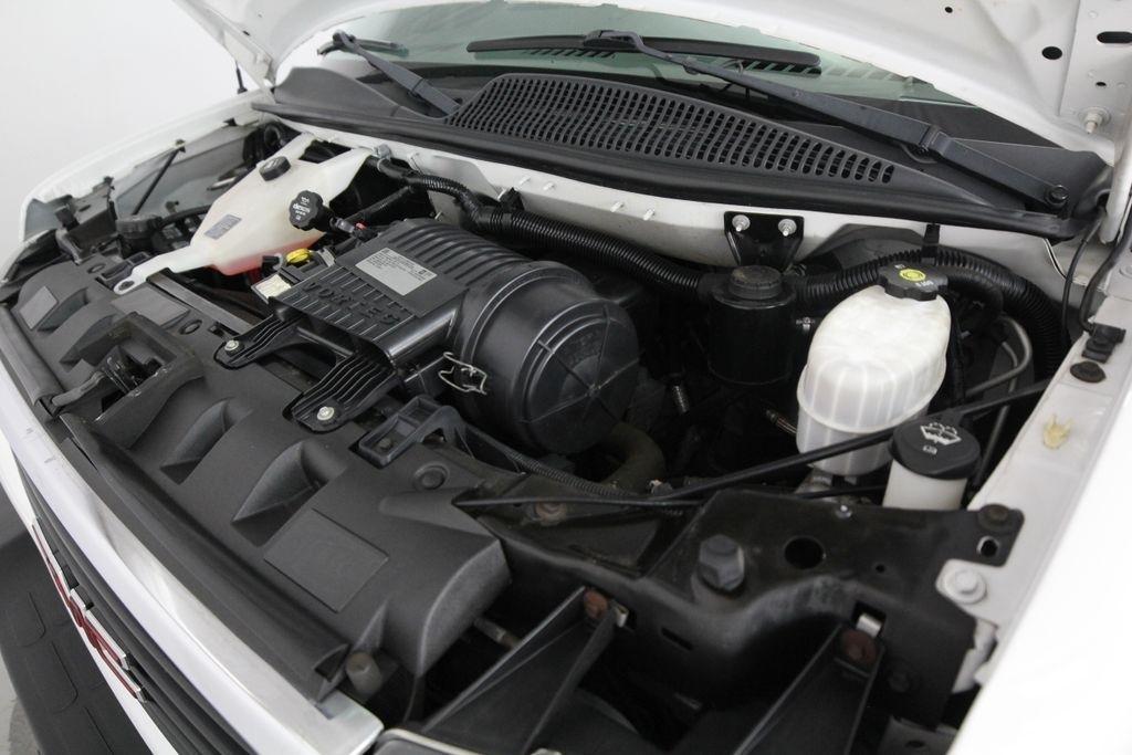 GMC Savana Cargo Van RWD 2500 135" 2019