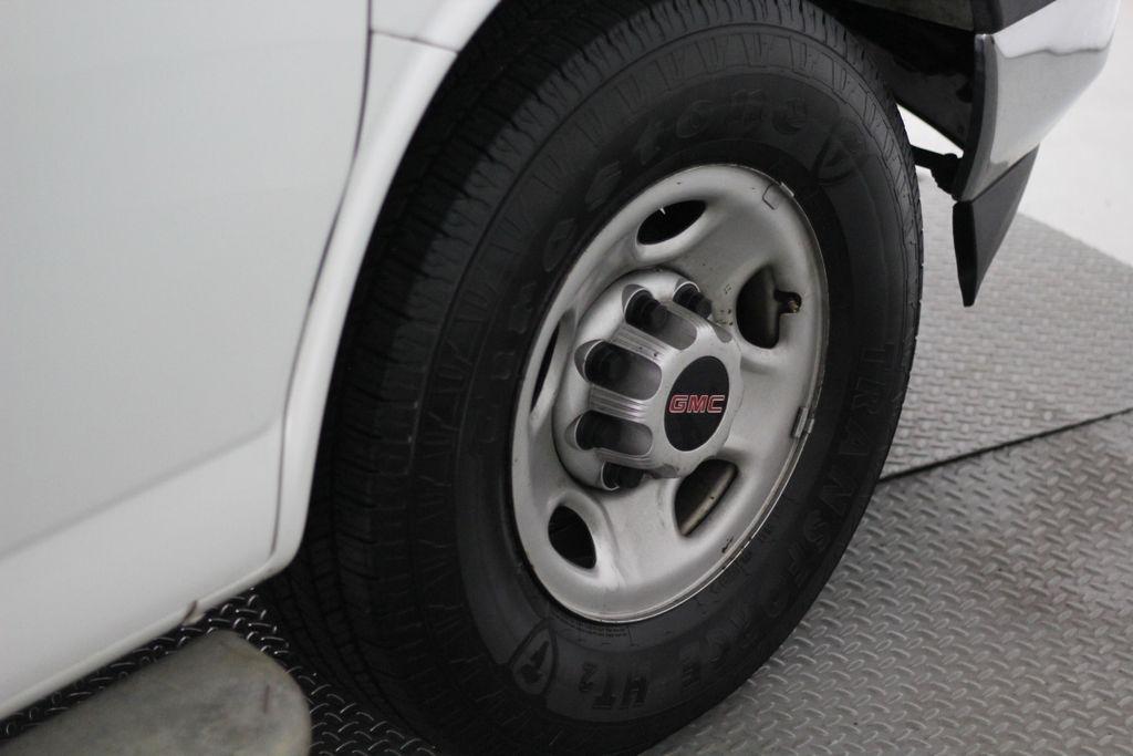 GMC Savana Cargo Van RWD 2500 135" 2019