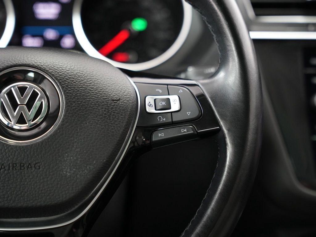 Volkswagen Tiguan 2.0T SEL FWD 2018