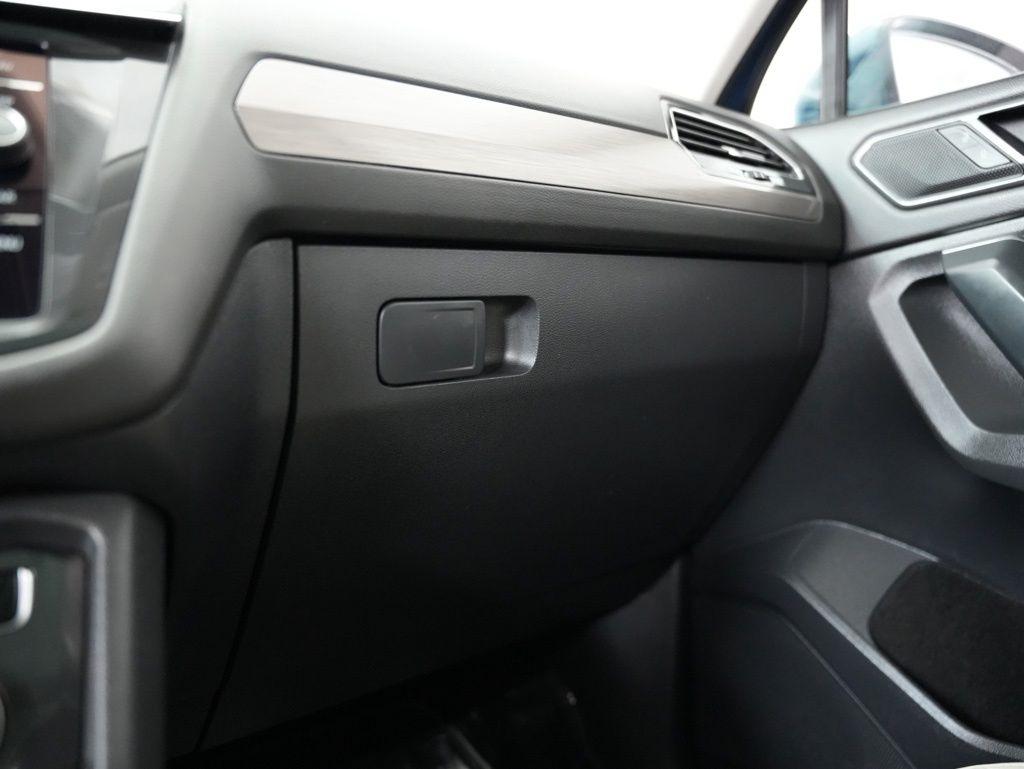 Volkswagen Tiguan 2.0T SEL FWD 2018
