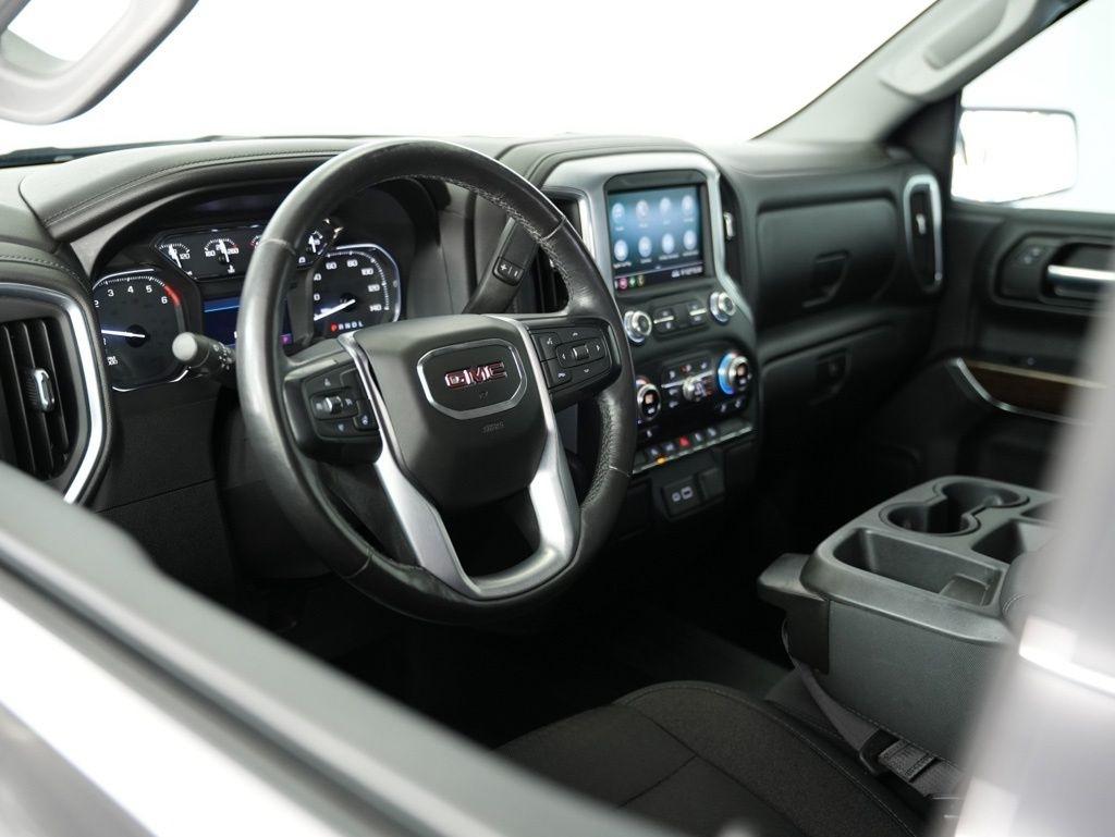 GMC Sierra 1500 4WD Crew Cab 147" SLE 2020