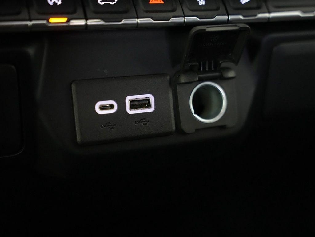 GMC Sierra 1500 4WD Crew Cab 147" SLE 2020