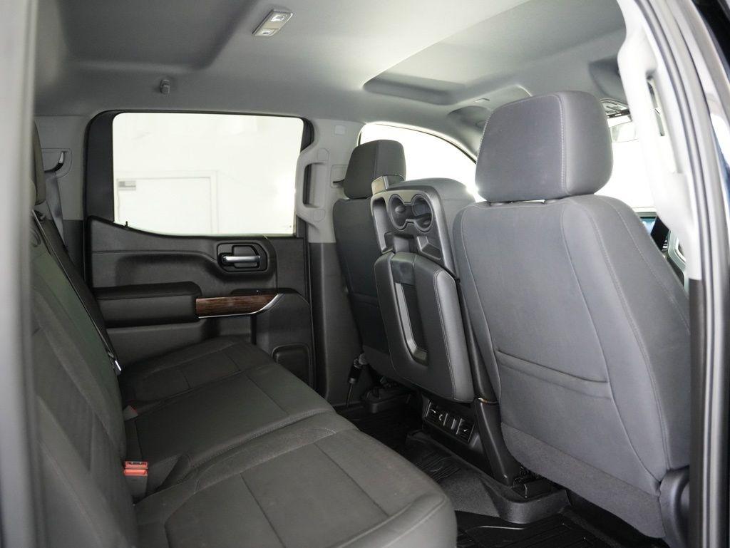 GMC Sierra 1500 4WD Crew Cab 147" SLE 2020