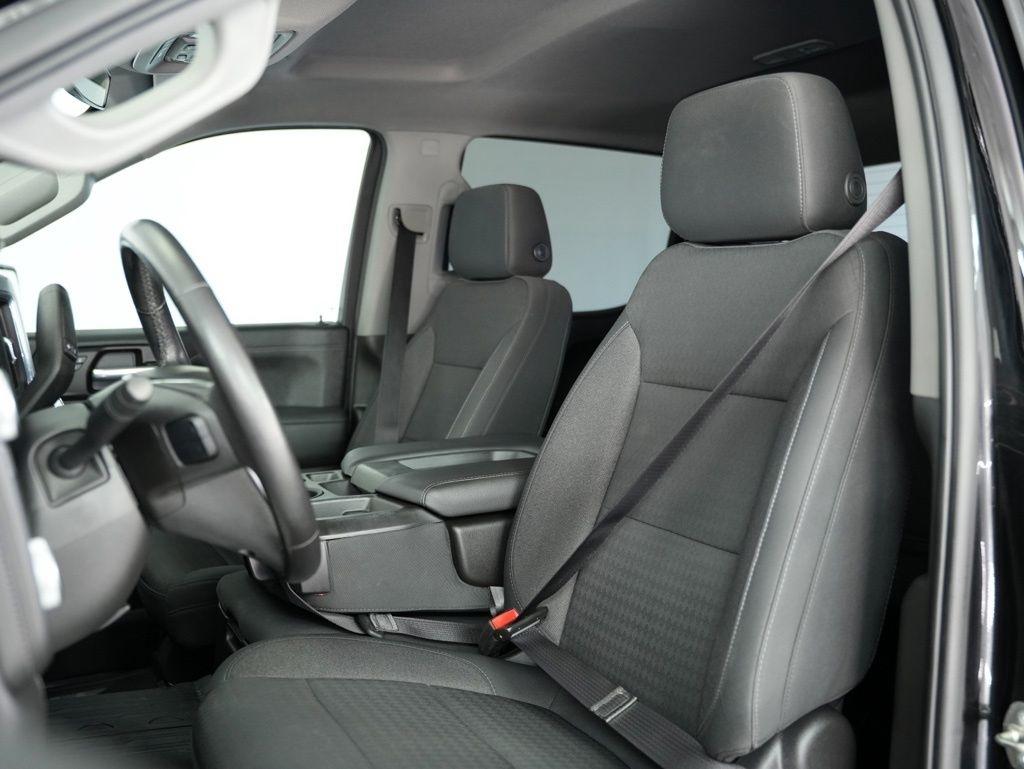 GMC Sierra 1500 4WD Crew Cab 147" SLE 2020
