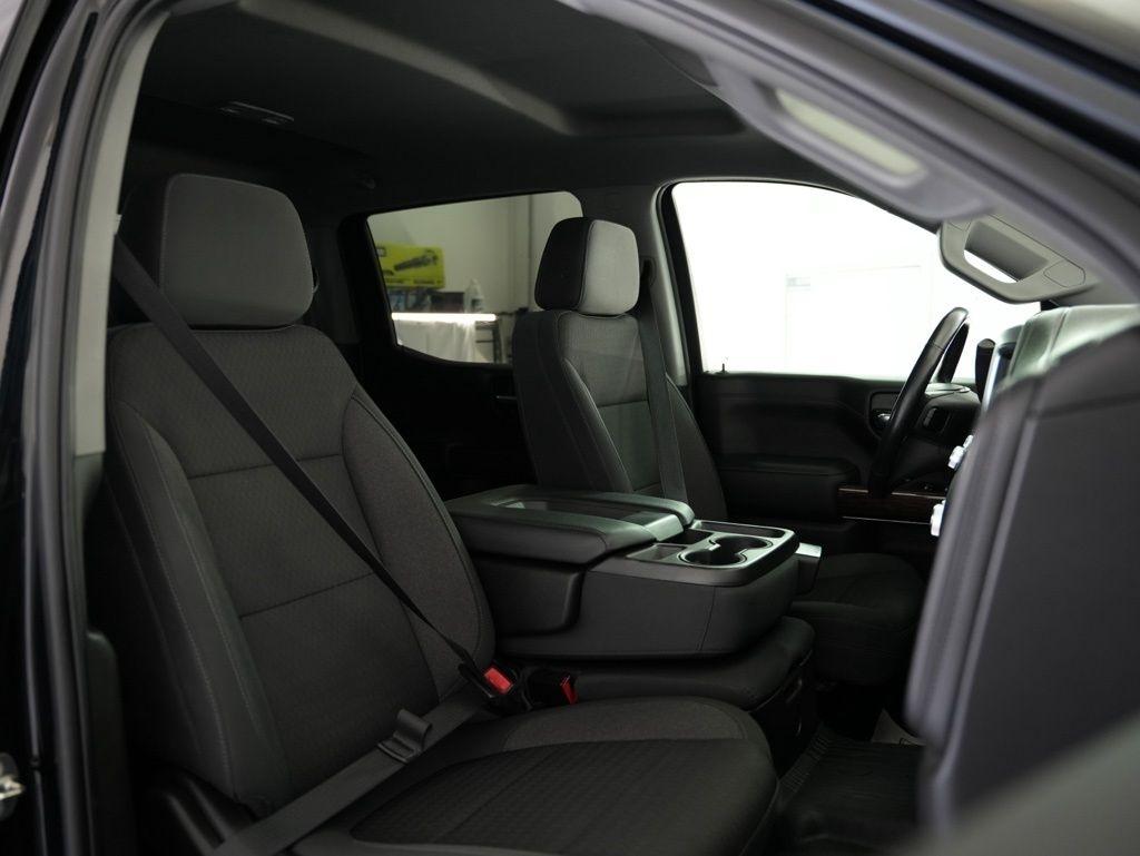 GMC Sierra 1500 4WD Crew Cab 147" SLE 2020