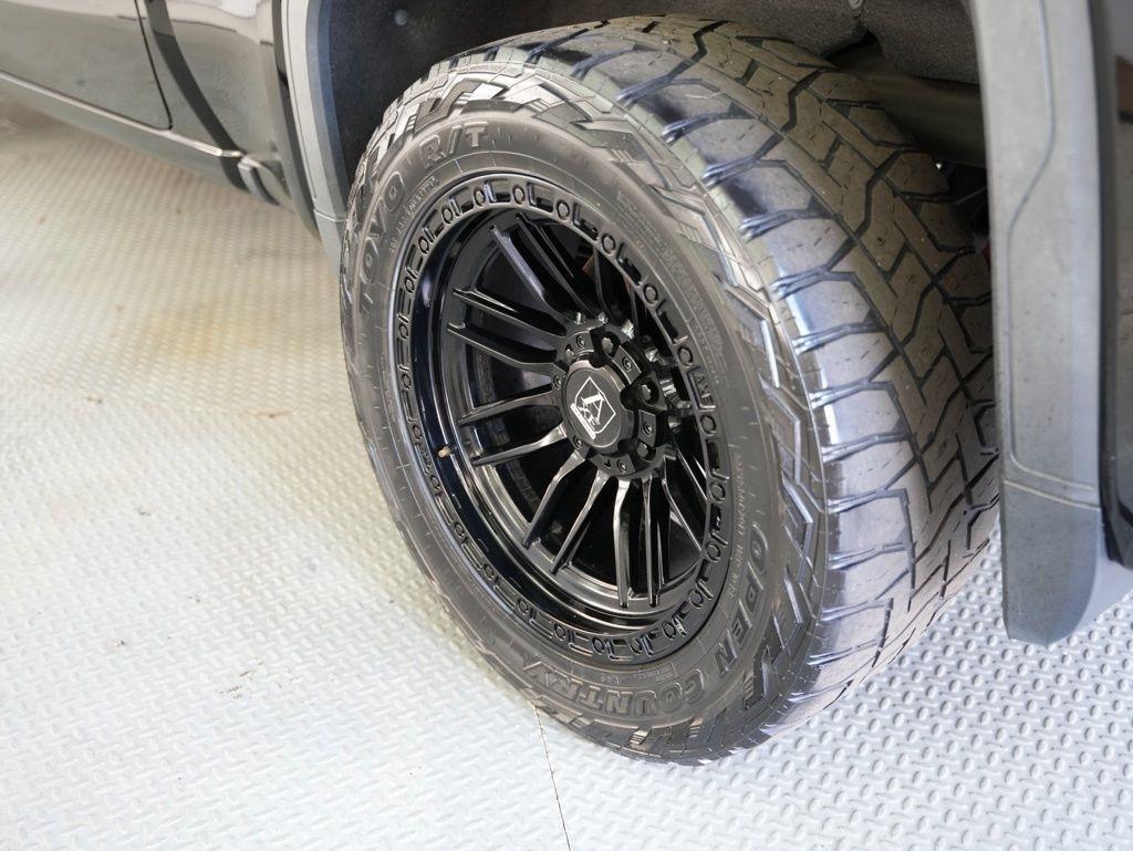 GMC Sierra 1500 4WD Crew Cab 147" SLE 2020