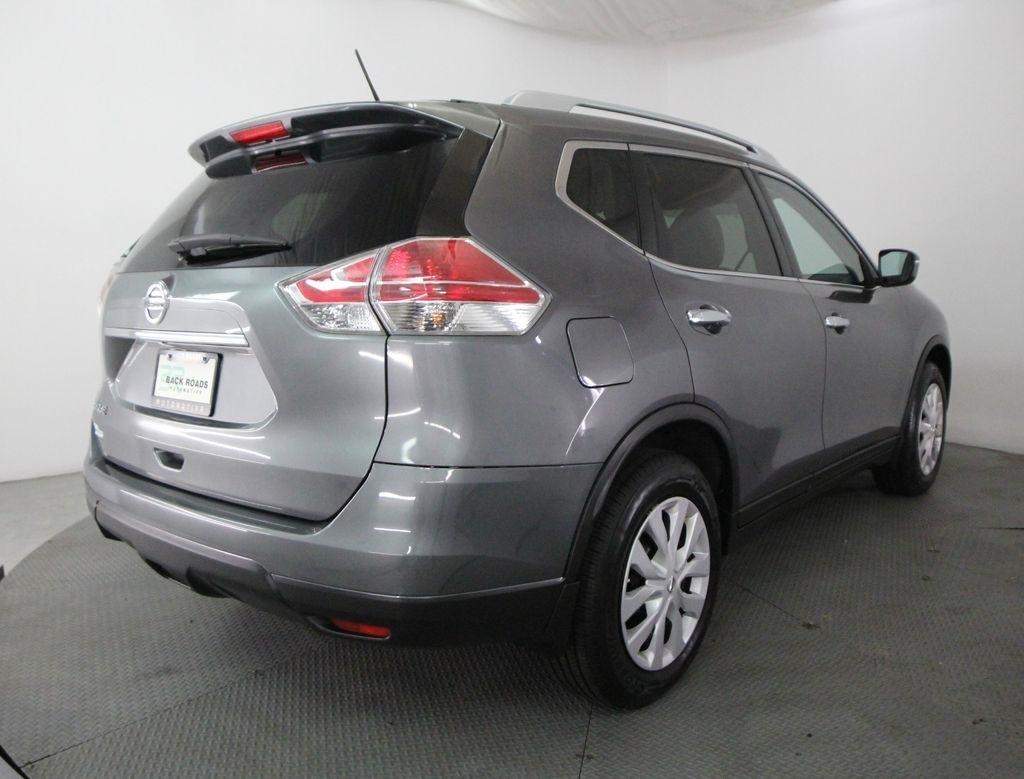 Nissan Rogue FWD 4dr S 2016