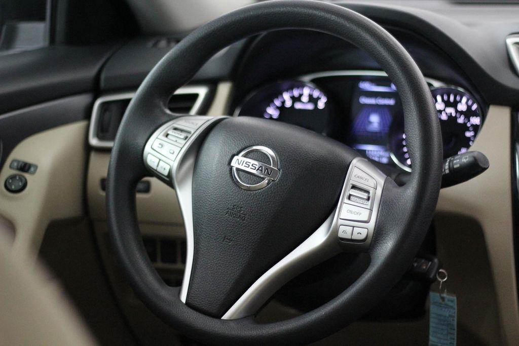 Nissan Rogue FWD 4dr S 2016