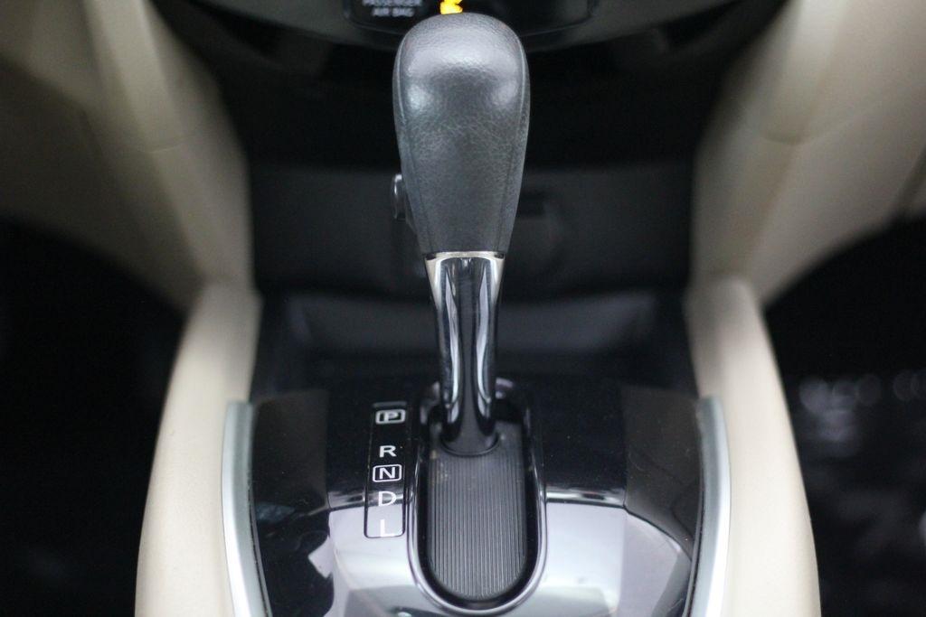 Nissan Rogue FWD 4dr S 2016