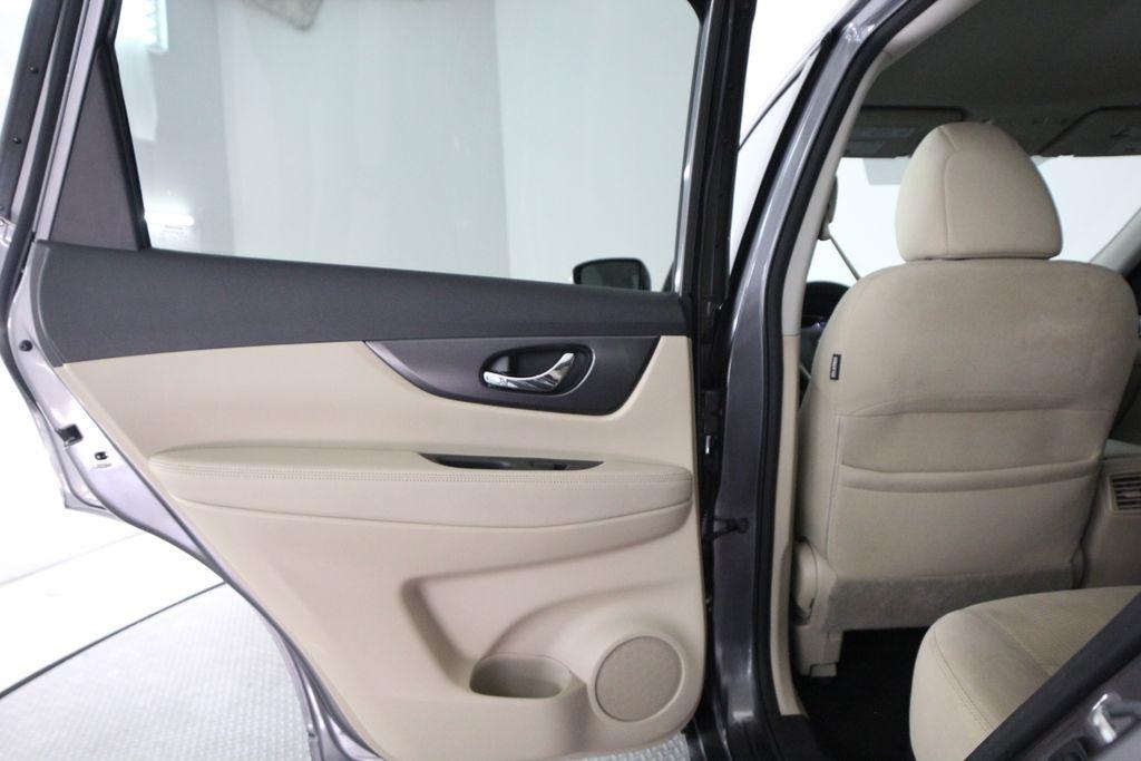 Nissan Rogue FWD 4dr S 2016