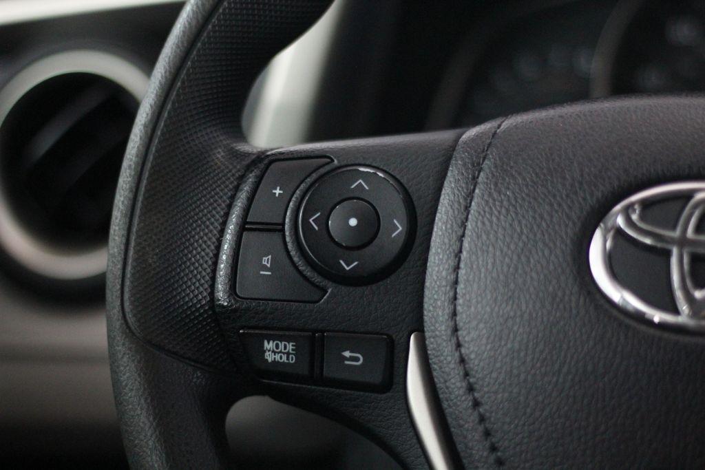 Toyota RAV4 FWD 4dr LE (Natl) 2015