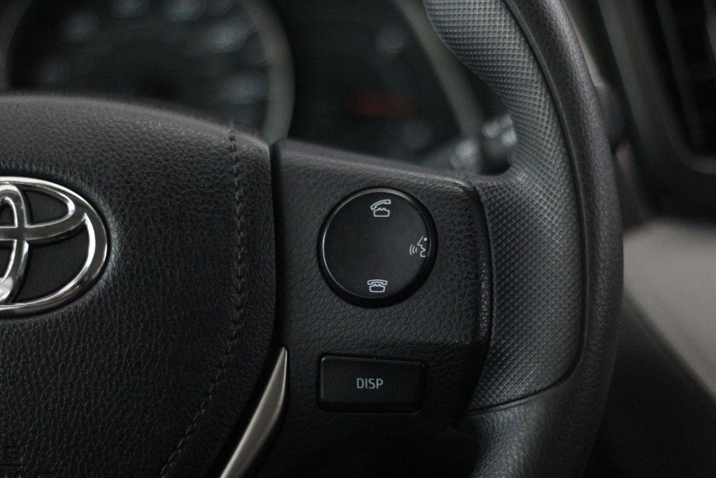 Toyota RAV4 FWD 4dr LE (Natl) 2015