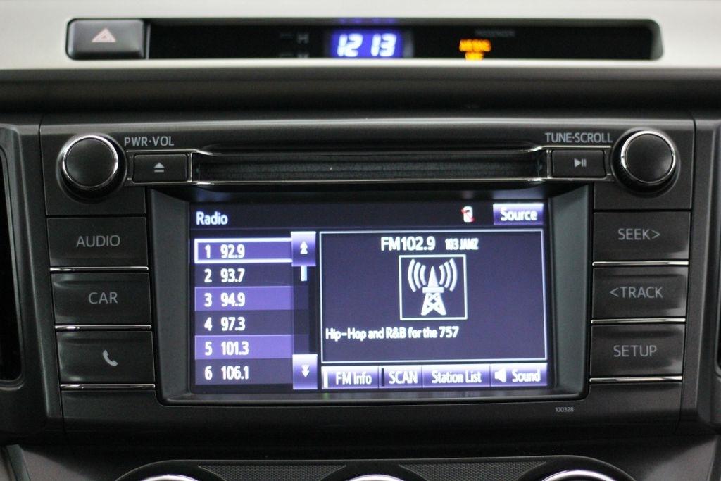 Toyota RAV4 FWD 4dr LE (Natl) 2015