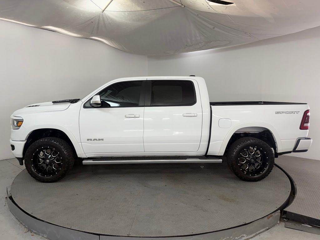 RAM 1500 Laramie 4x4 Crew Cab 5'7" Box 2021